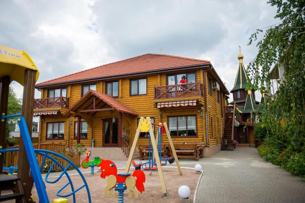 布拉查巴尔卡 Комплекс Відпочинку Пампушка & Подушка酒店 外观 照片